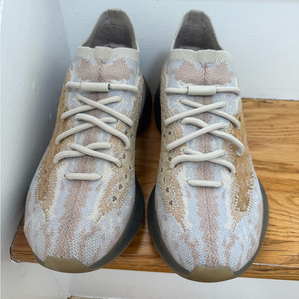 Stylish Beige and Gray Women's Sneakers